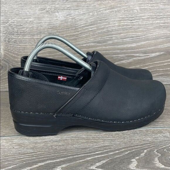 Sanita Pro Textured Black Oiled Leather Women’s 11.5/EU 42 Slip-On Clogs - Picture 1 of 12